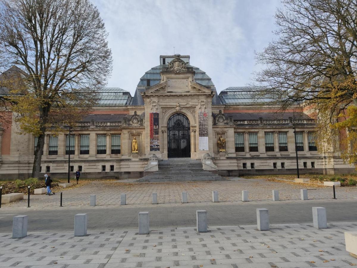 Residence Musee-Home - Centre Ville Valenciennes Dış mekan fotoğraf